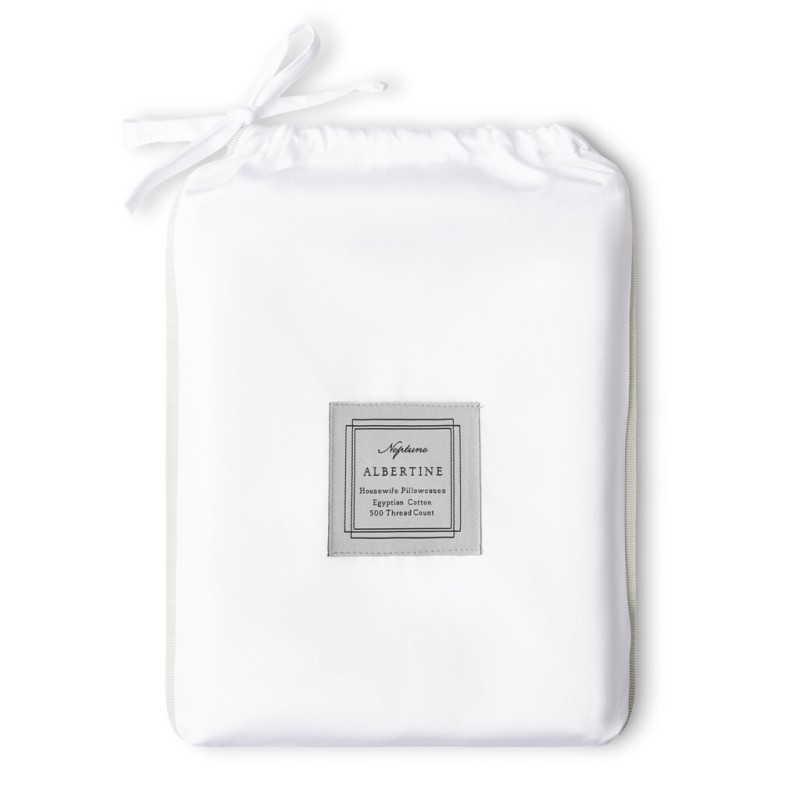 https://www.styles-interiors.ch/8720-thickbox/albertine-square-pillowcases-65-x-65cm-set-of-2-lily.jpg