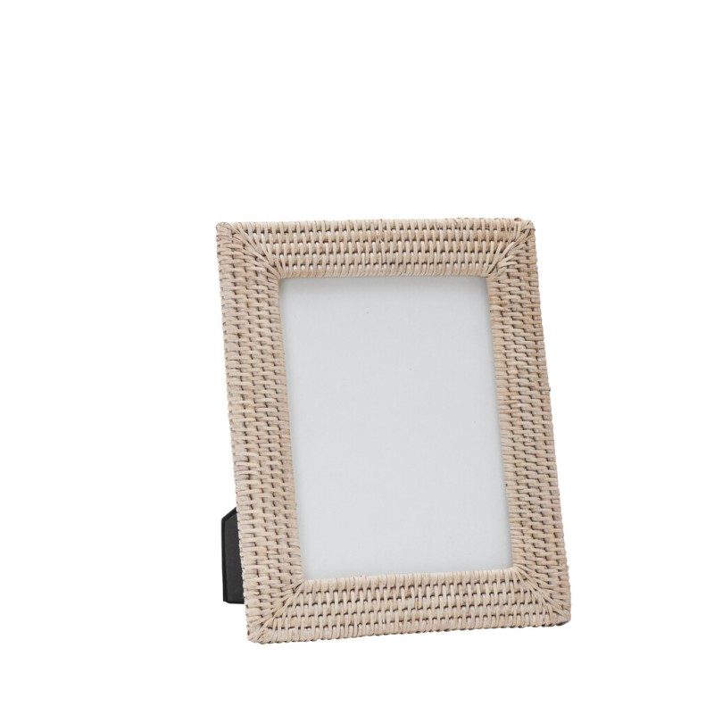 https://www.styles-interiors.ch/8919-thickbox/newton-6x8-silver-plated-photo-frame.jpg